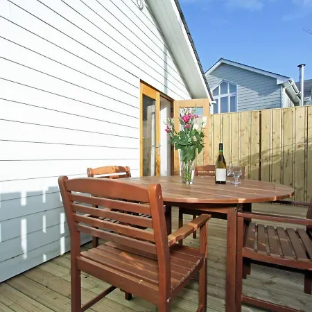 10 The Towans Lodge *